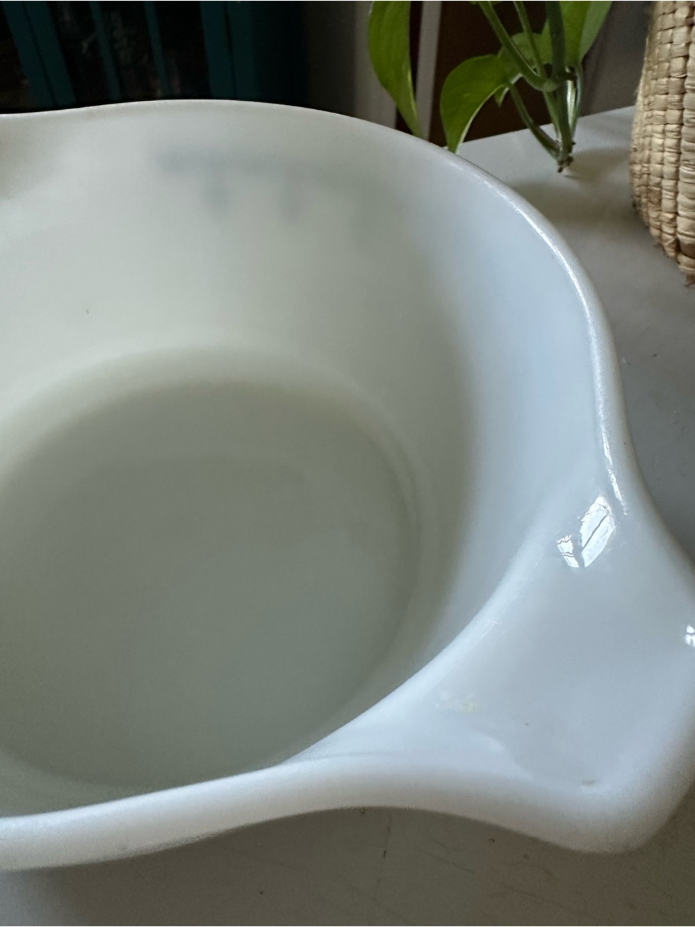 Pyrex Vintage Snowflake Double Garland Casserole Dish 464 B 1.5 Qt Blue White - Picture 3 of 5